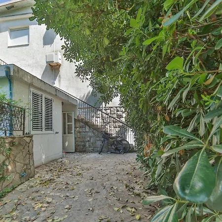 Mediteranska Street Apartment